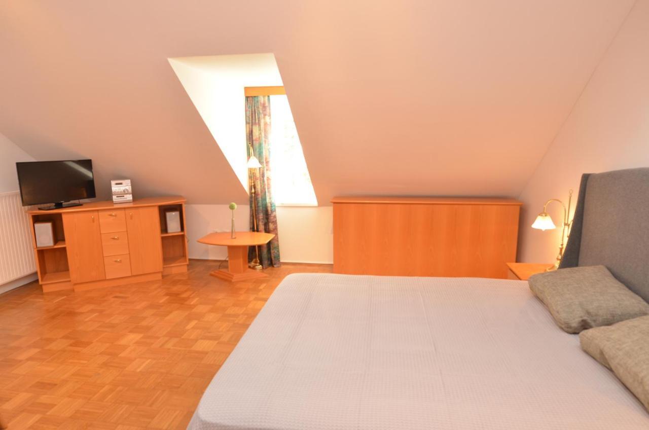 Apartments Vektor Vila Golf Рогашка Слатина Экстерьер фото