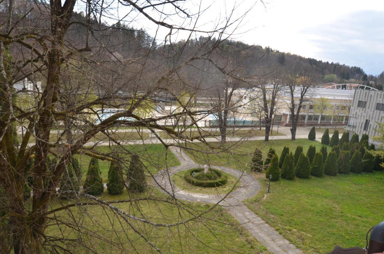 Apartments Vektor Vila Golf Рогашка Слатина Экстерьер фото